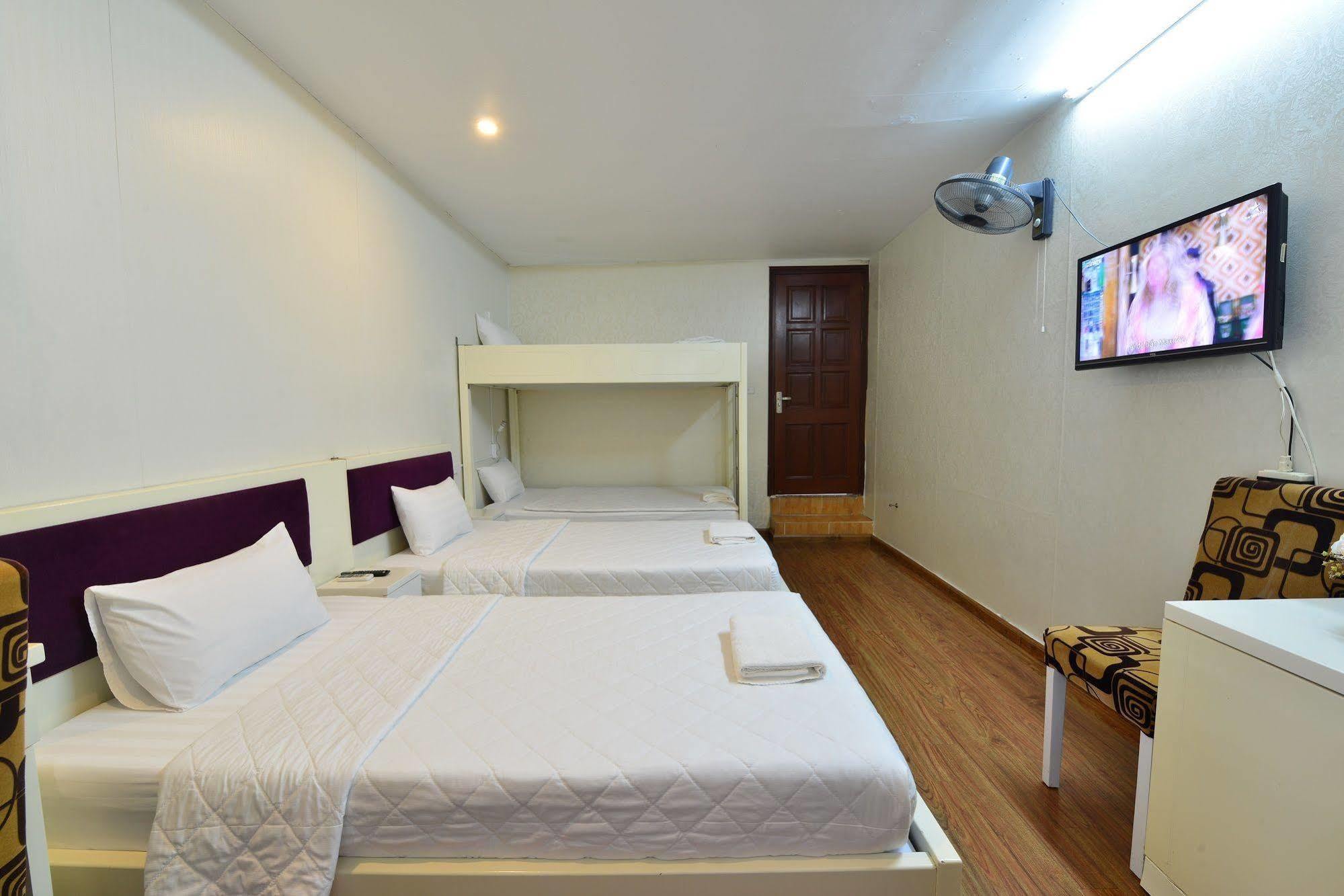 Little Hanoi Hostel Bagian luar foto